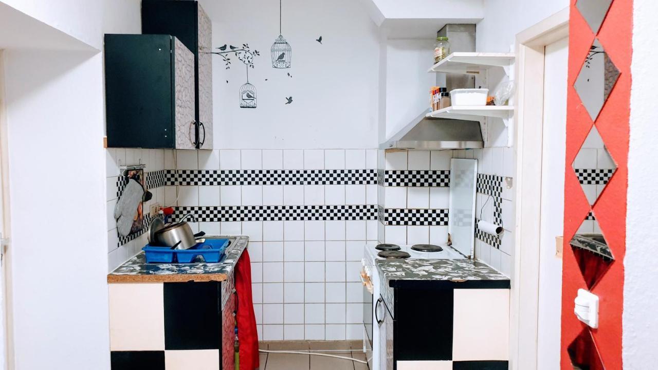 Room In City Center Halle With Shared Bathroom & Kitchen - Free Wifi, Netflix, Ipad & Ground Floor מראה חיצוני תמונה